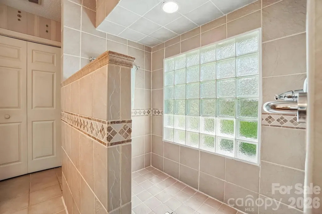 7 St. Andrews Drive Etowah NC 28729