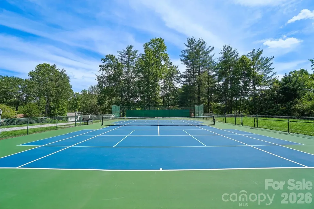 7 St. Andrews Drive Etowah NC 28729