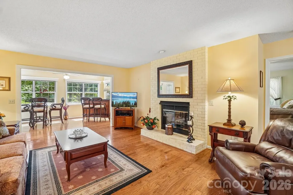7 St. Andrews Drive Etowah NC 28729