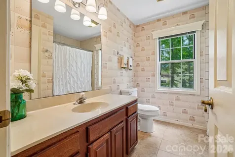 7 St. Andrews Drive Etowah NC 28729
