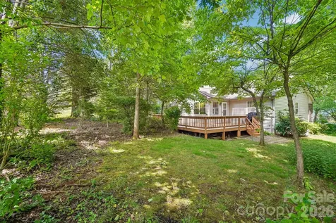 7 St. Andrews Drive Etowah NC 28729
