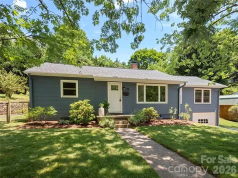 18 Pinewood Place Asheville NC 28806