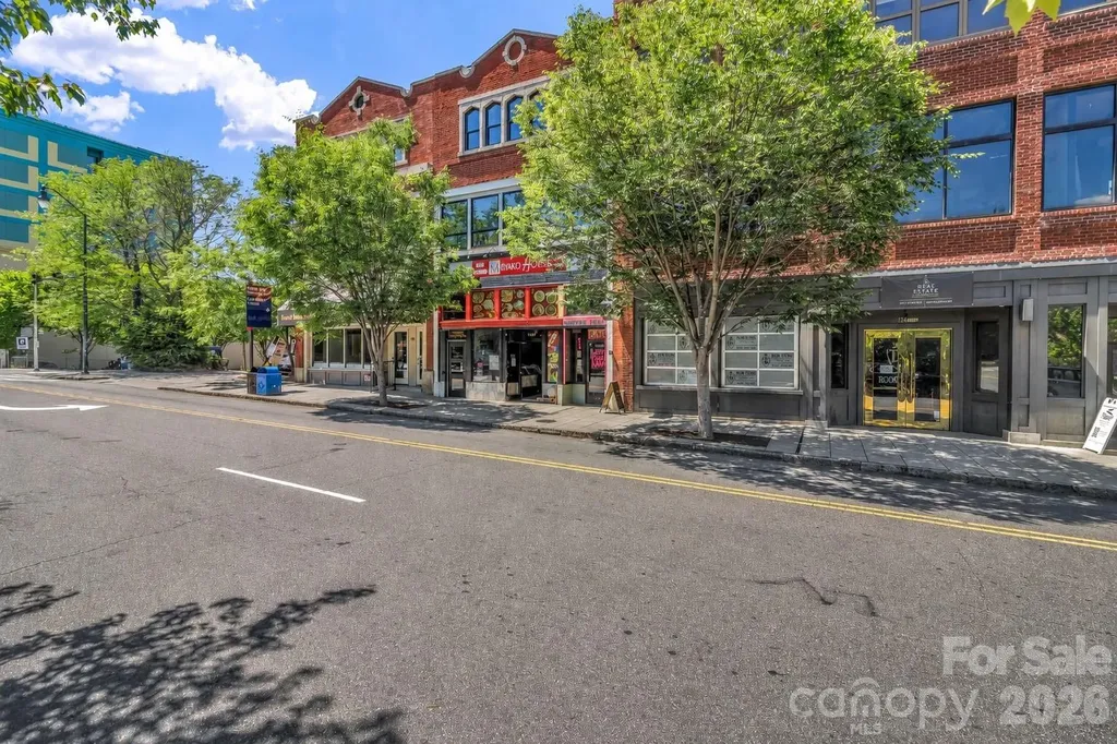 122 College Street Asheville NC 28801