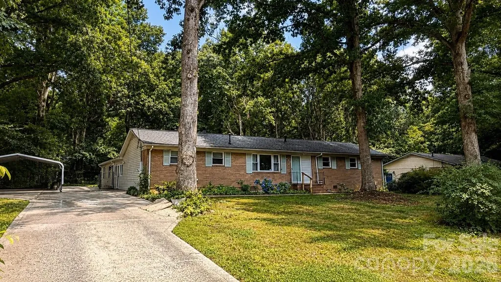 117 Robinson Avenue Matthews NC 28104