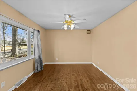117 Robinson Avenue Matthews NC 28104