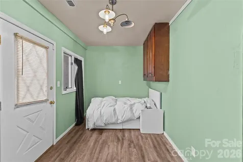 117 Robinson Avenue Matthews NC 28104