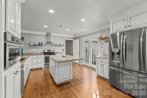 117 Robinson Avenue Matthews NC 28104
