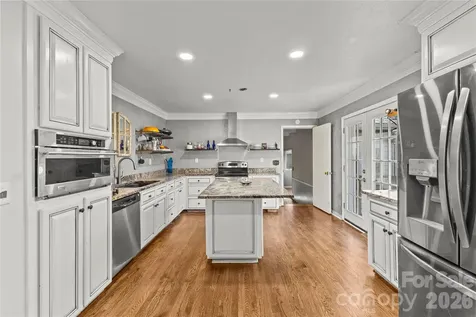 117 Robinson Avenue Matthews NC 28104