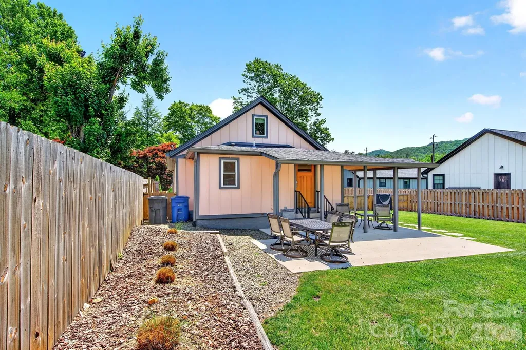 219 Flat Creek Road Black Mountain NC 28711