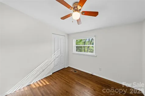 4220 Firwood Lane Charlotte NC 28209