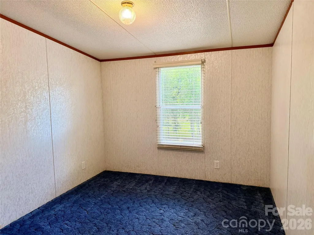 5493 Harris Farm Road Hickory NC 28602