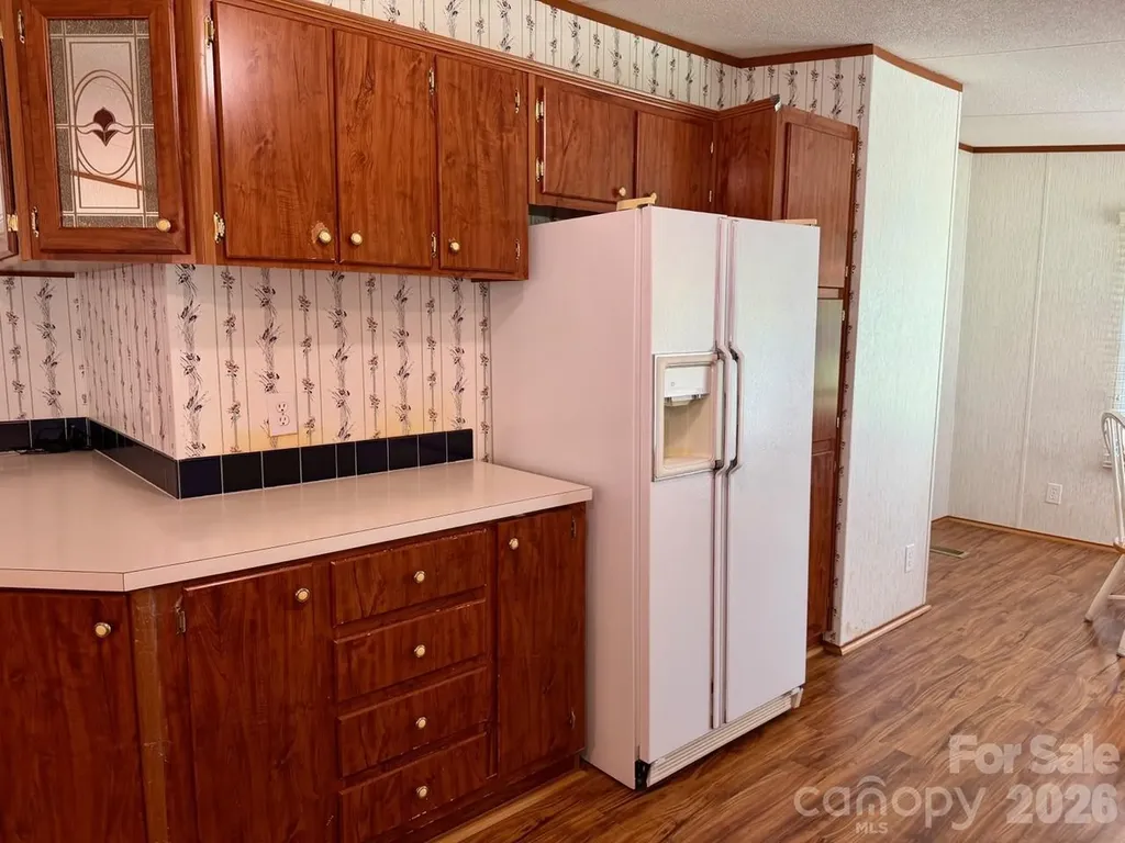 5493 Harris Farm Road Hickory NC 28602