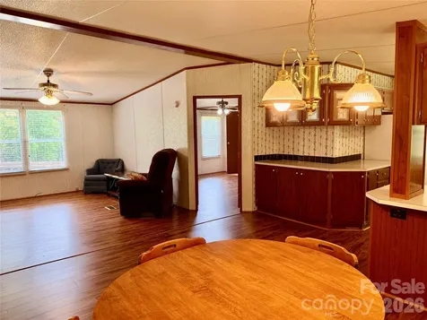 5493 Harris Farm Road Hickory NC 28602