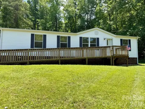 5493 Harris Farm Road Hickory NC 28602