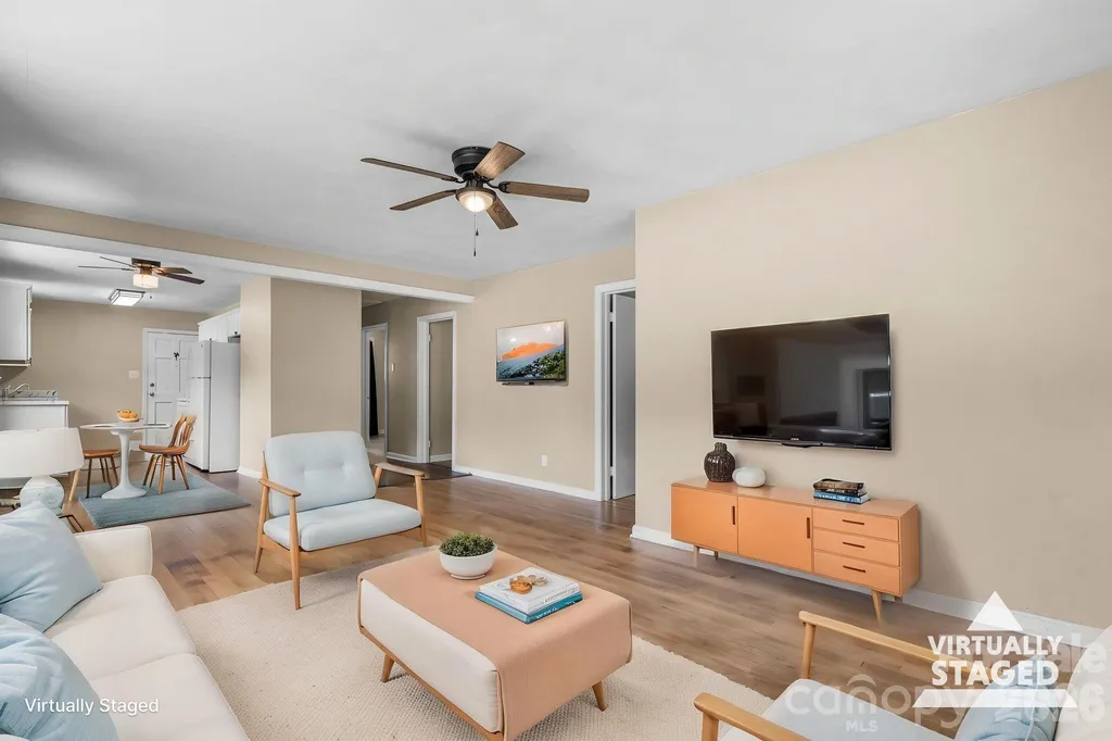 1423 16th Avenue NE Hickory NC 28601