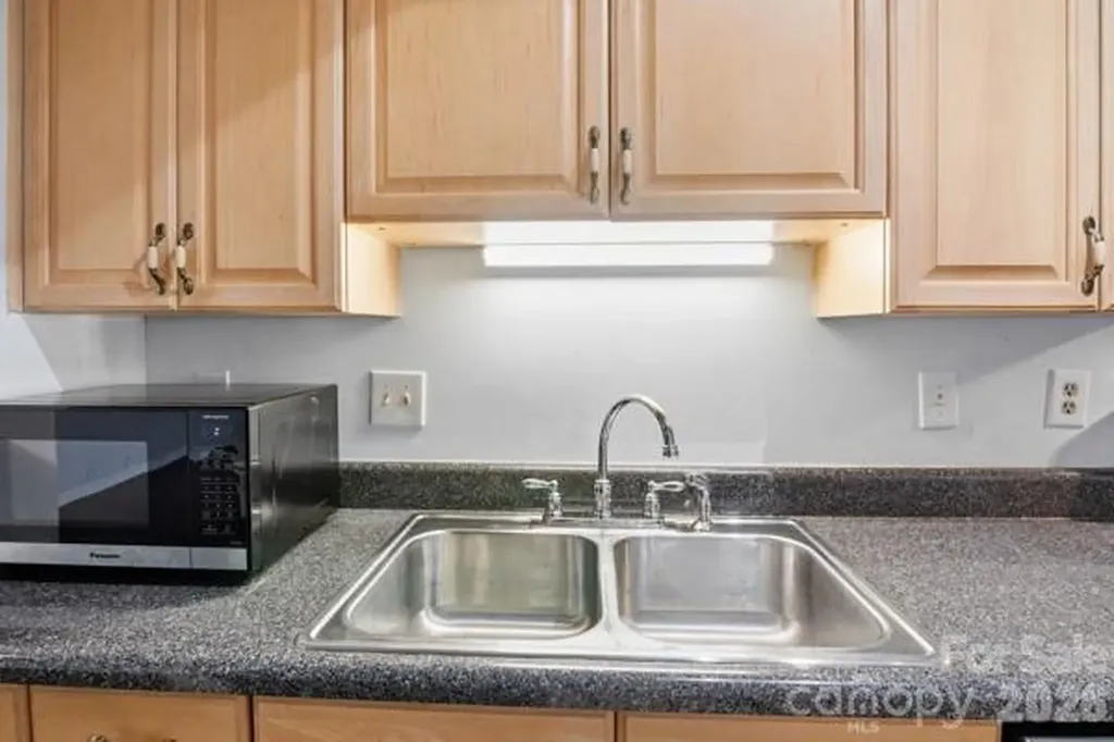 7031 Stonington Lane Charlotte NC 28227