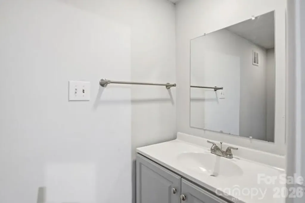 7031 Stonington Lane Charlotte NC 28227