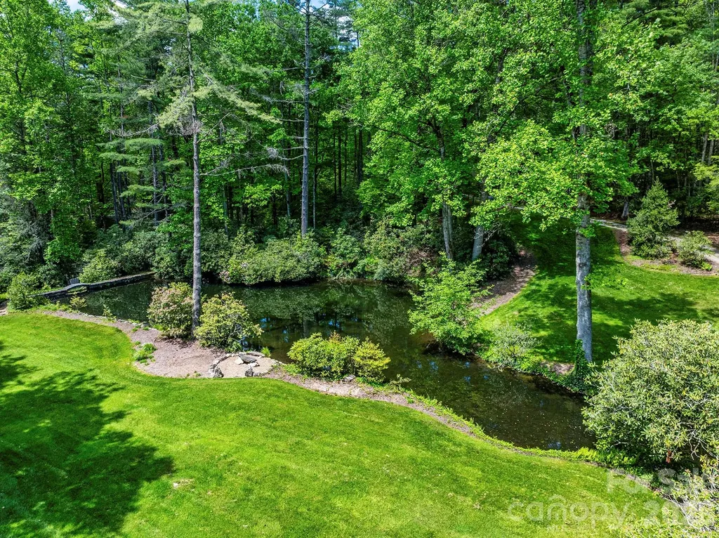 1213 Bull Pen Road Cashiers NC 28717