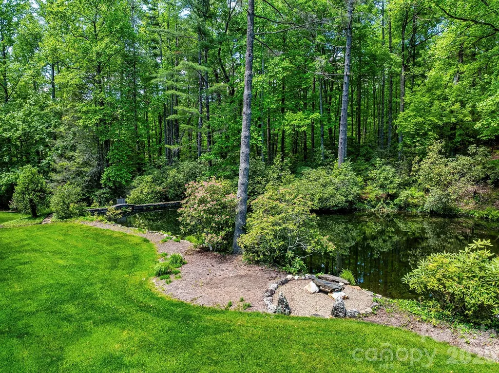 1213 Bull Pen Road Cashiers NC 28717
