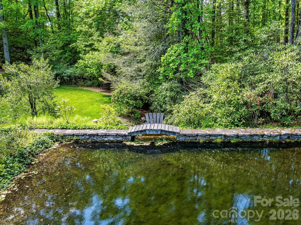 1213 Bull Pen Road Cashiers NC 28717