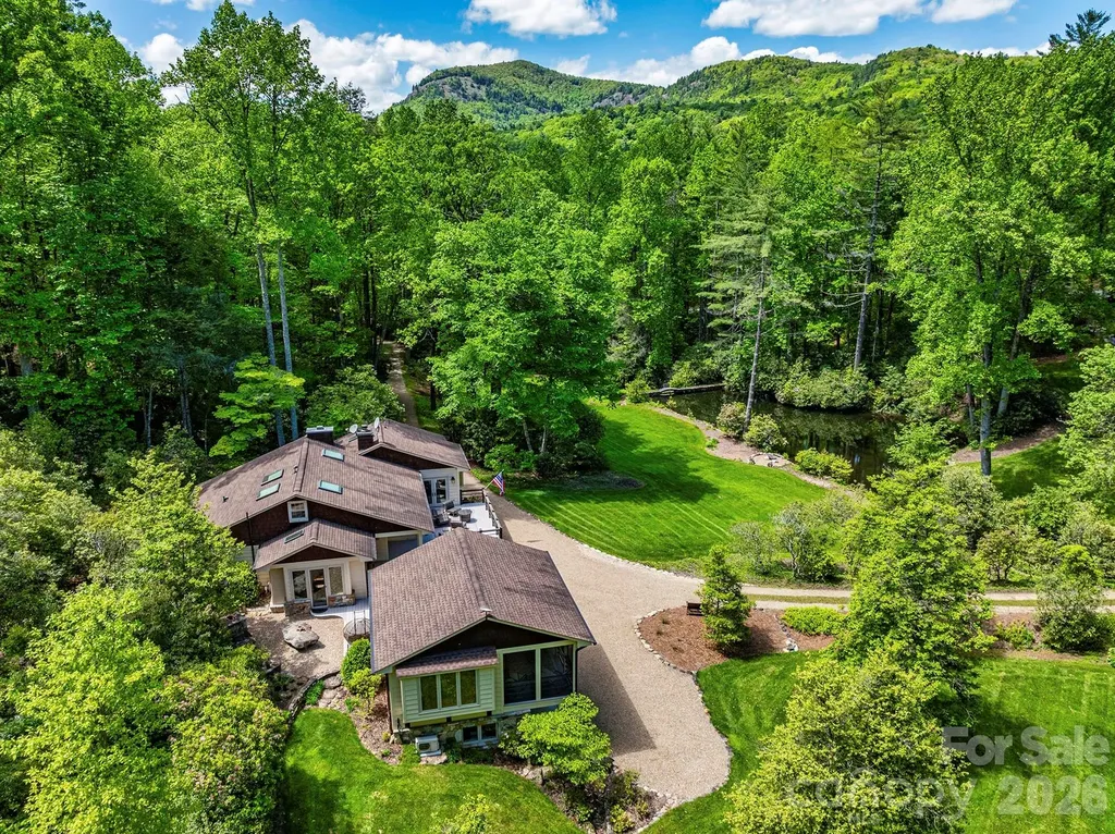1213 Bull Pen Road Cashiers NC 28717