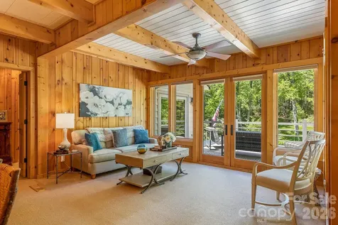 1213 Bull Pen Road Cashiers NC 28717