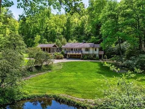 1213 Bull Pen Road Cashiers NC 28717