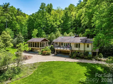 1213 Bull Pen Road Cashiers NC 28717