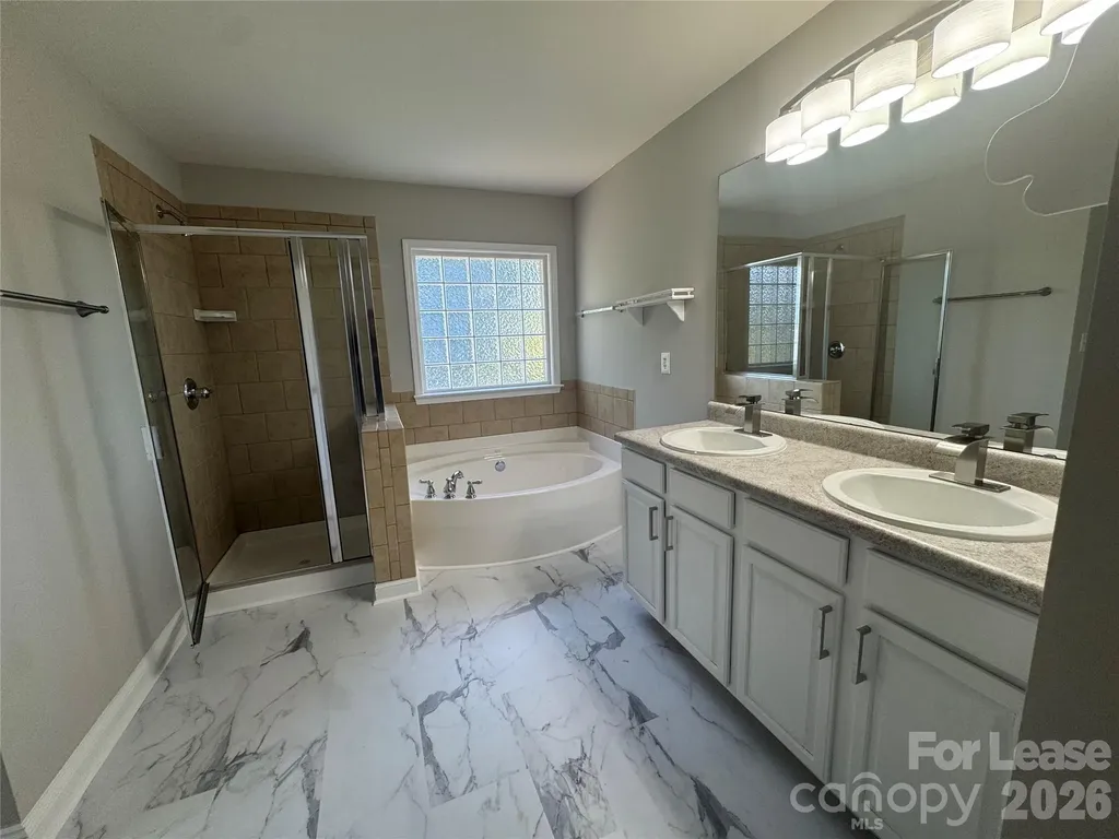 10921 Rousay Road Charlotte NC 28278