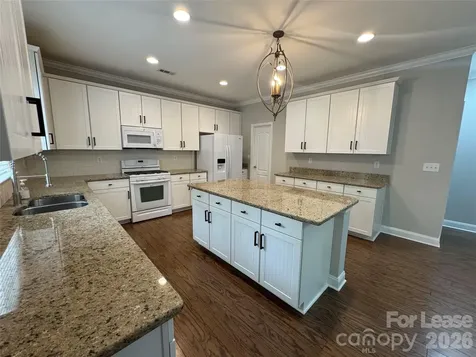 10921 Rousay Road Charlotte NC 28278