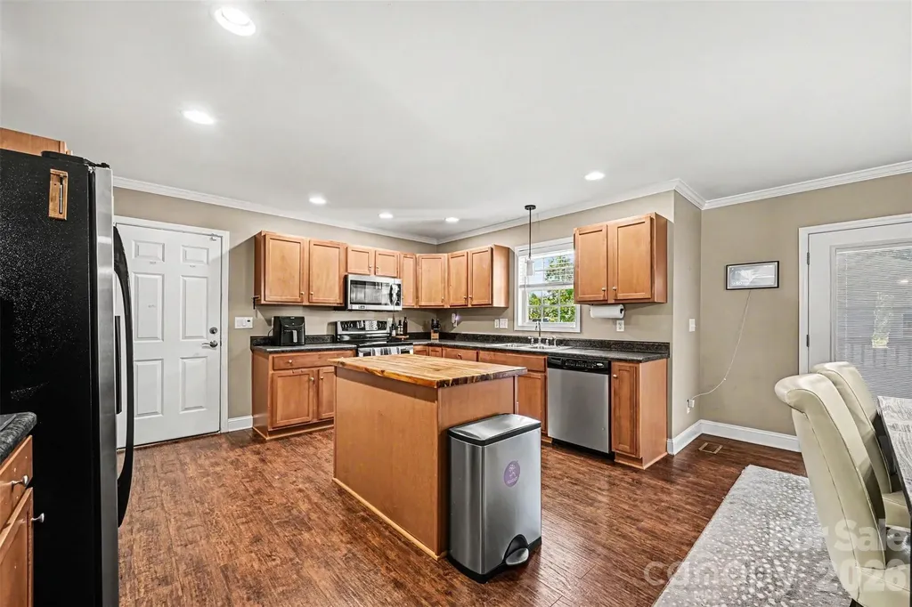 2720 Hill Top Drive Salisbury NC 28147