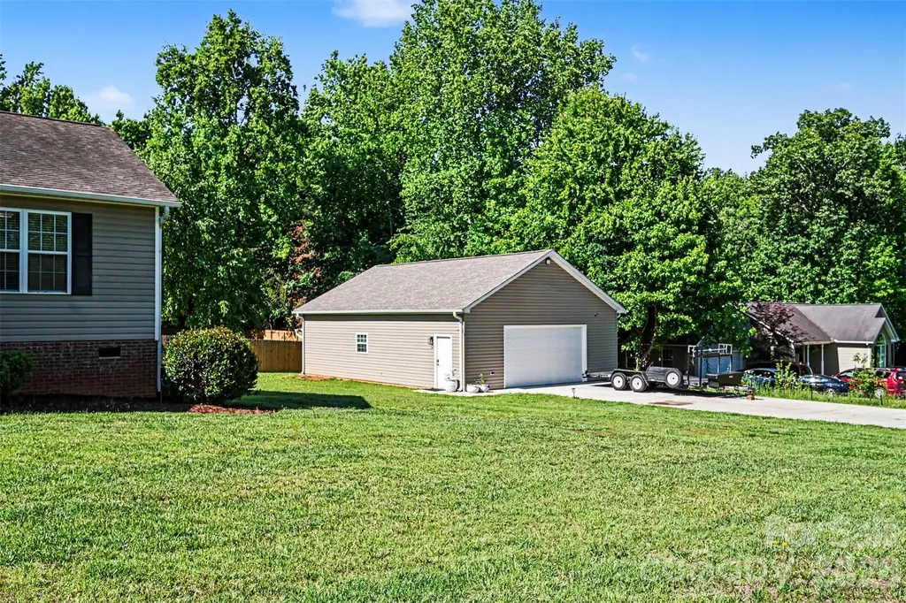 2720 Hill Top Drive Salisbury NC 28147