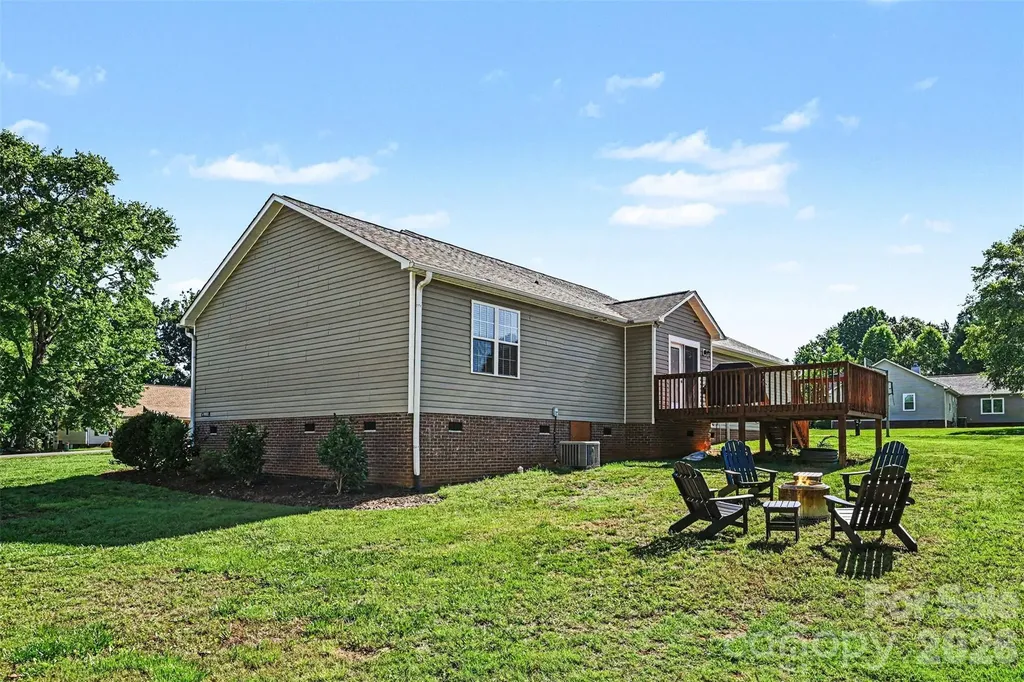 2720 Hill Top Drive Salisbury NC 28147