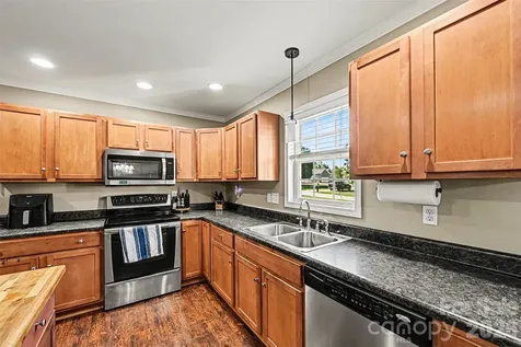 2720 Hill Top Drive Salisbury NC 28147