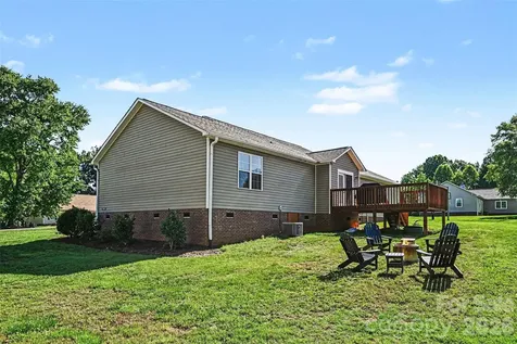 2720 Hill Top Drive Salisbury NC 28147
