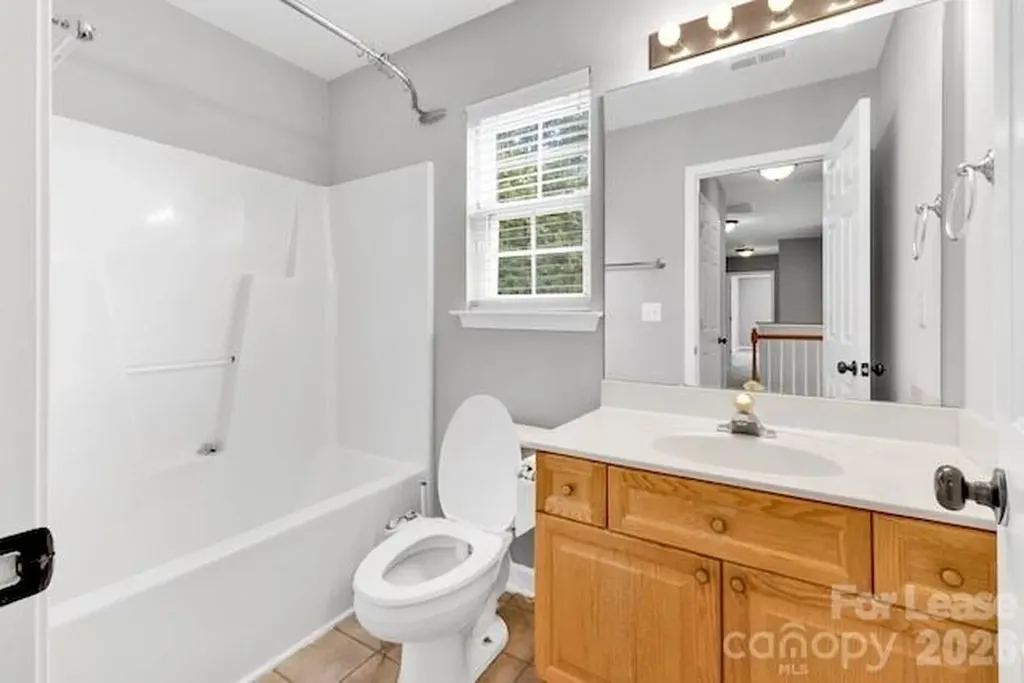5010 Bellville Court Charlotte NC 28269