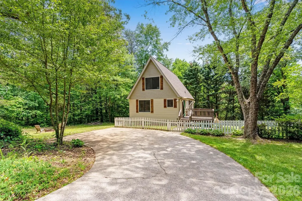 8347 Cedar Circle Connelly Springs NC 28612