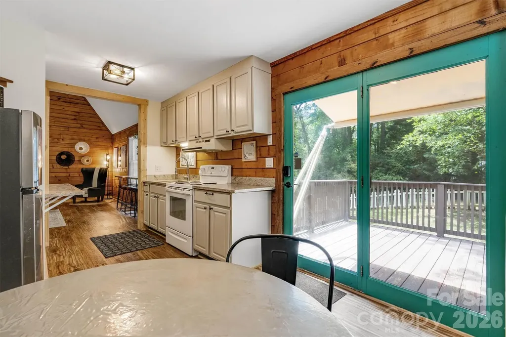 8347 Cedar Circle Connelly Springs NC 28612