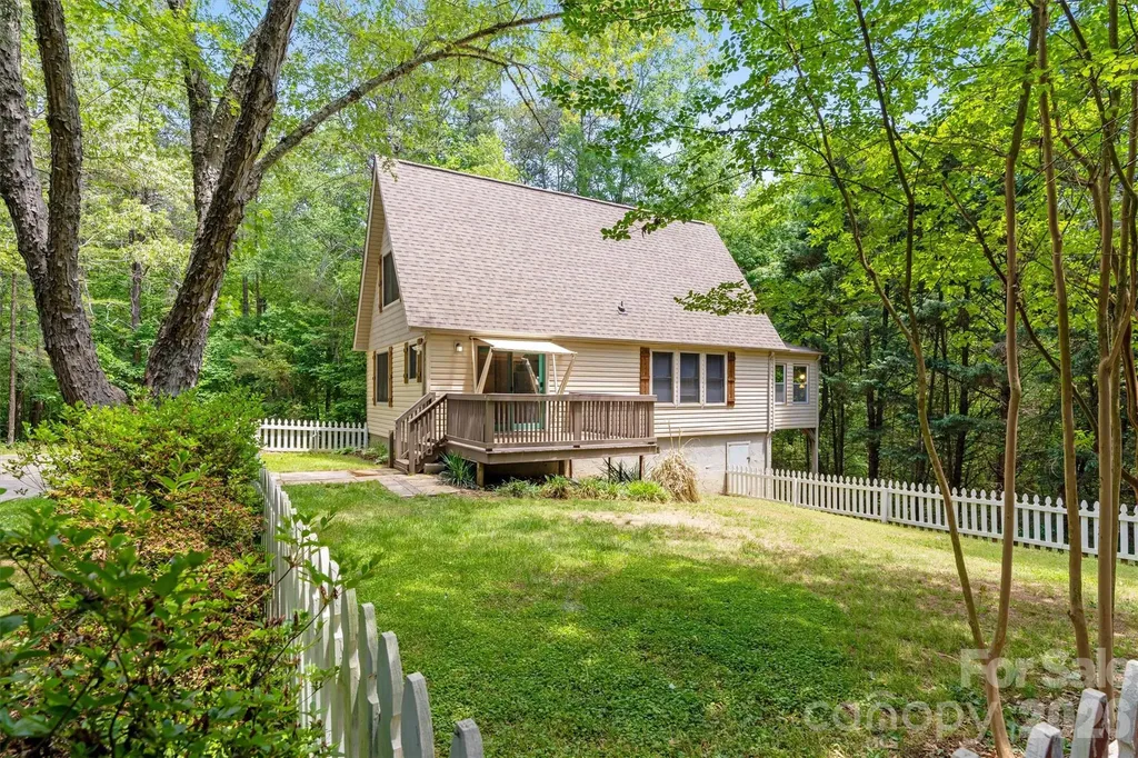 8347 Cedar Circle Connelly Springs NC 28612