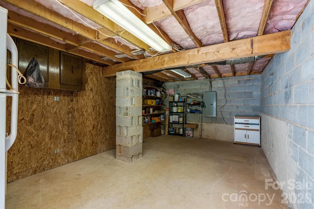 8347 Cedar Circle Connelly Springs NC 28612
