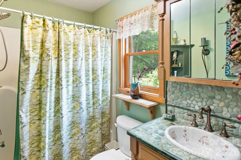31 Valley Cove Place Waynesville NC 28785