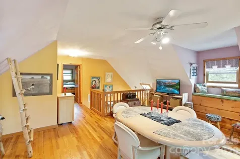31 Valley Cove Place Waynesville NC 28785