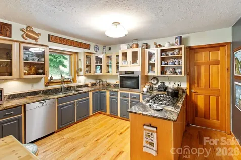 31 Valley Cove Place Waynesville NC 28785