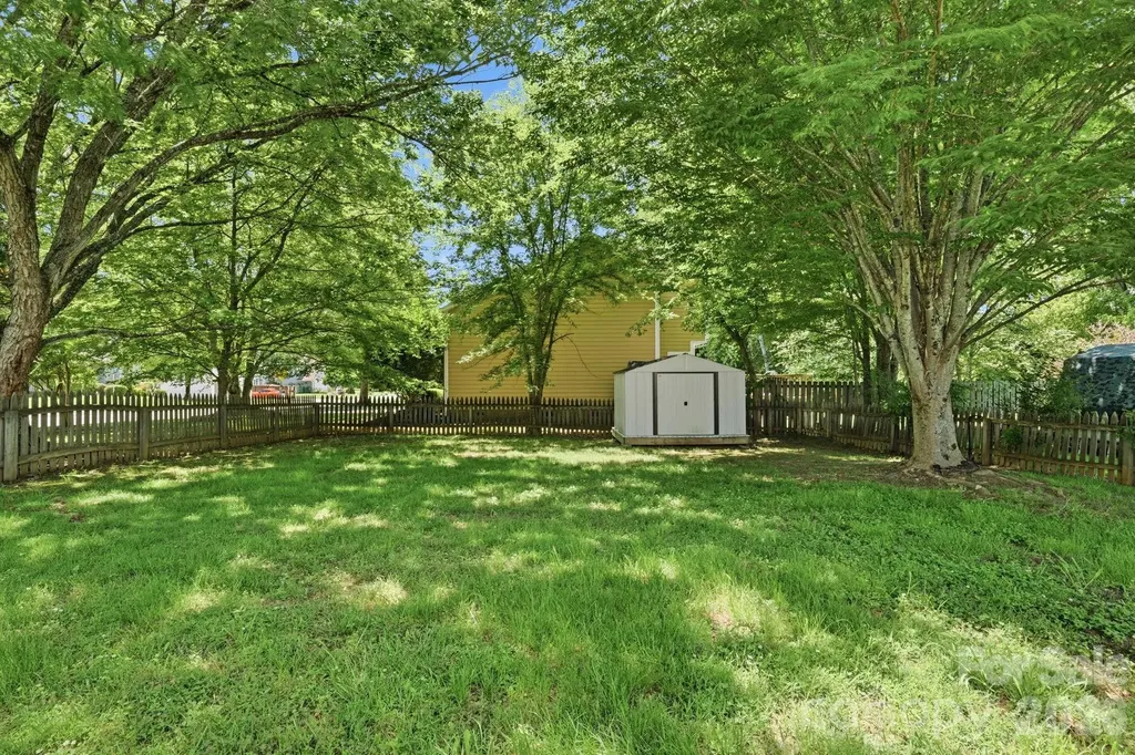 13501 Krislyn Woods Place Charlotte NC 28278