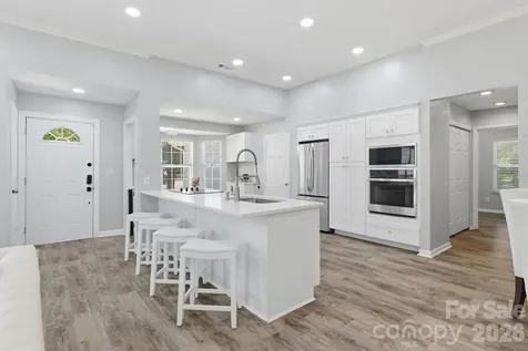 13501 Krislyn Woods Place Charlotte NC 28278