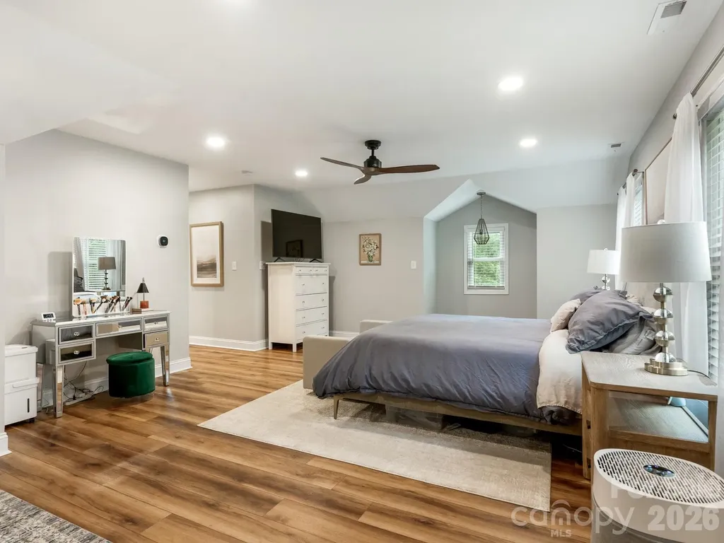 6801 Rollingridge Drive Charlotte NC 28211