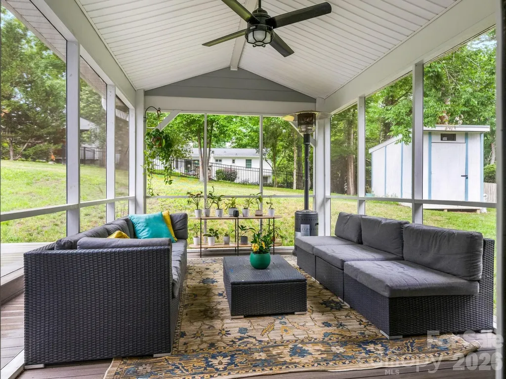 6801 Rollingridge Drive Charlotte NC 28211