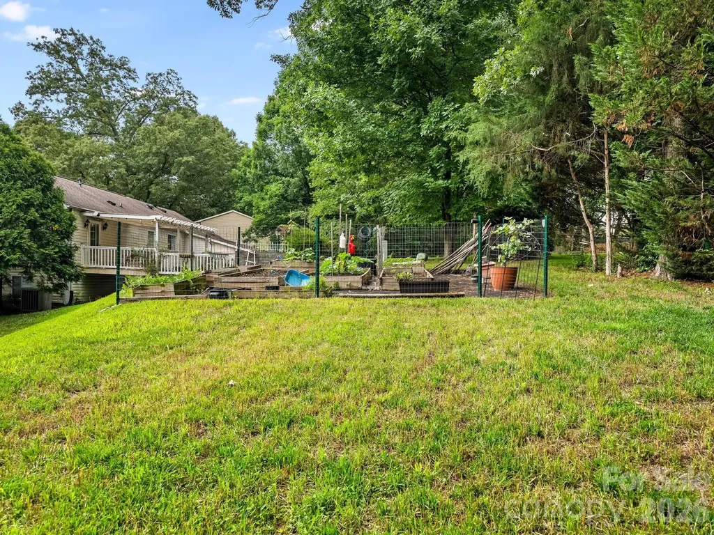 6801 Rollingridge Drive Charlotte NC 28211