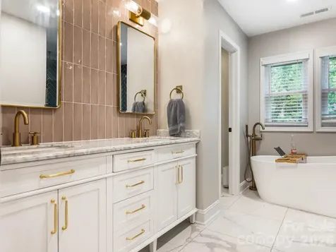 6801 Rollingridge Drive Charlotte NC 28211