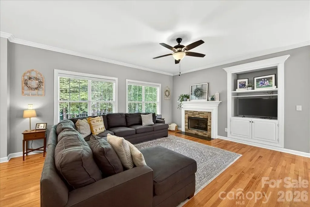 12023 Overlook Mountain Drive Charlotte NC 28216